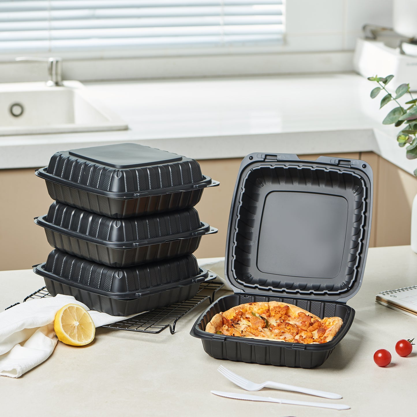 CIAO! 9"x9"x3" MFPP Black Hinged Container With Lid 1 Compartment (Case of 150)